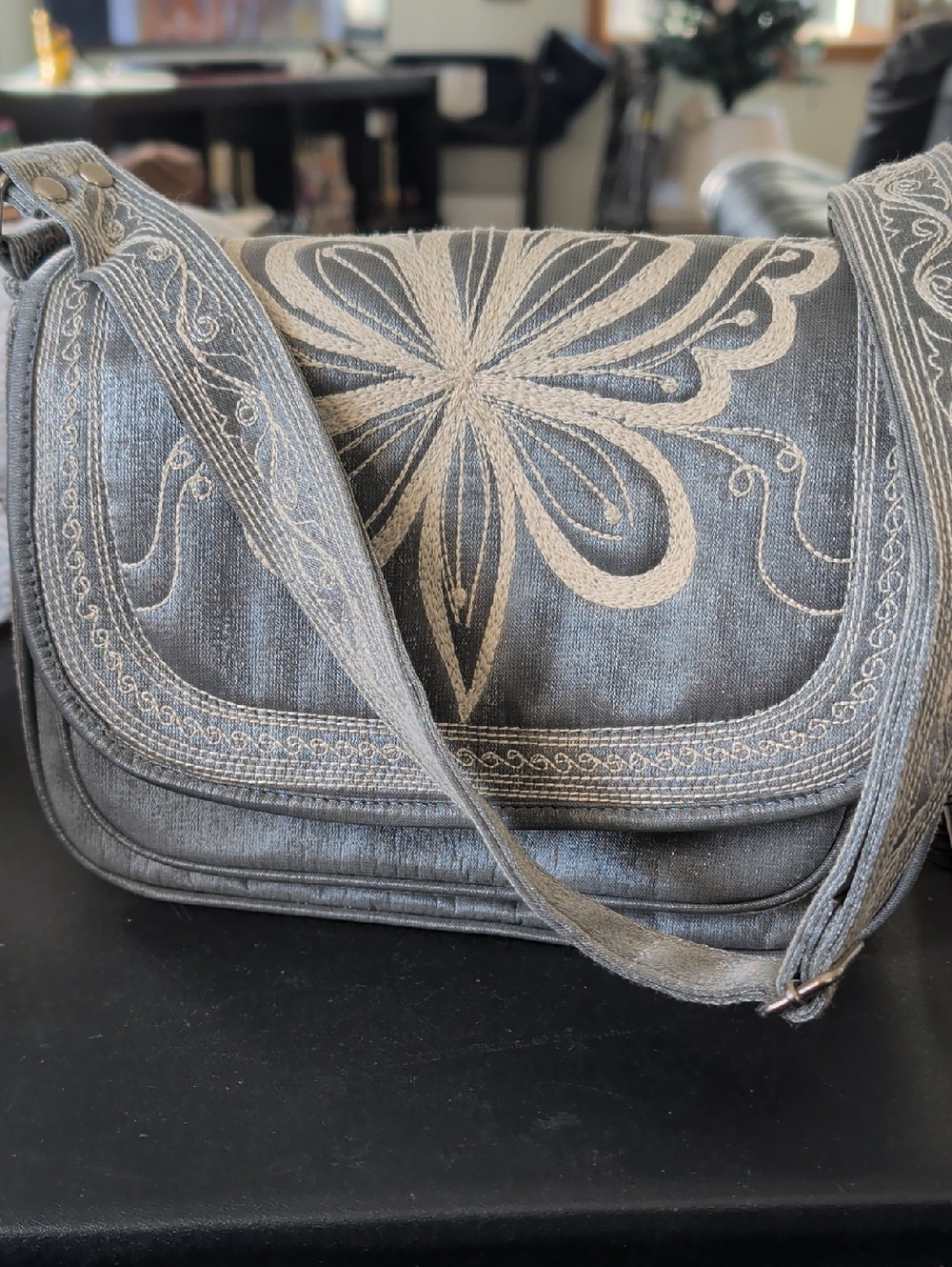 Laga Handbag